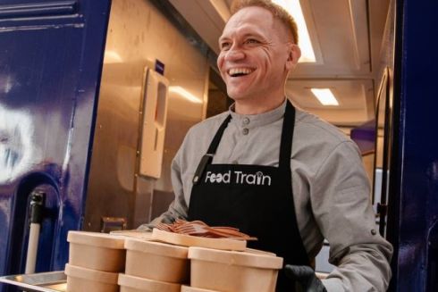 «Укрзалізниця» запустила перший у світі автономний поїзд-кухню