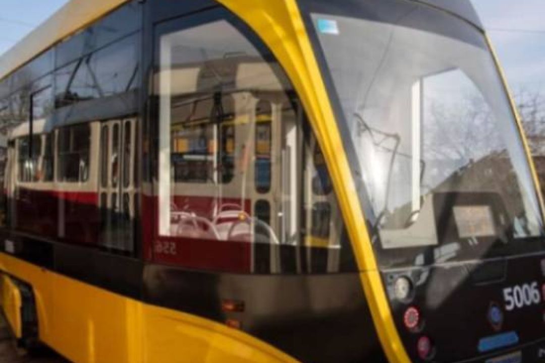 “Київпастранс” за 288 млн гривень хоче закупити три трамваї із низьким рівнем підлоги