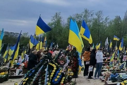На київських військових кладовищах встановлюватимуть меморіали та пам'ятники єдиного зразка