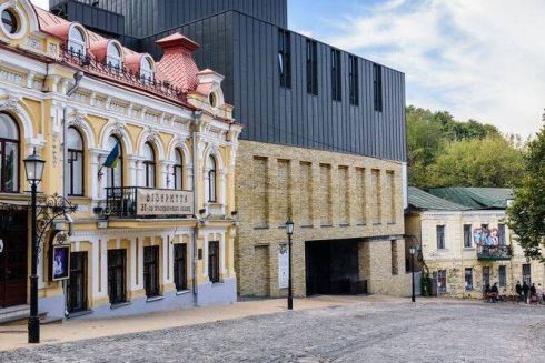 У Театрі на Подолі відкриють літній майданчик для вистав