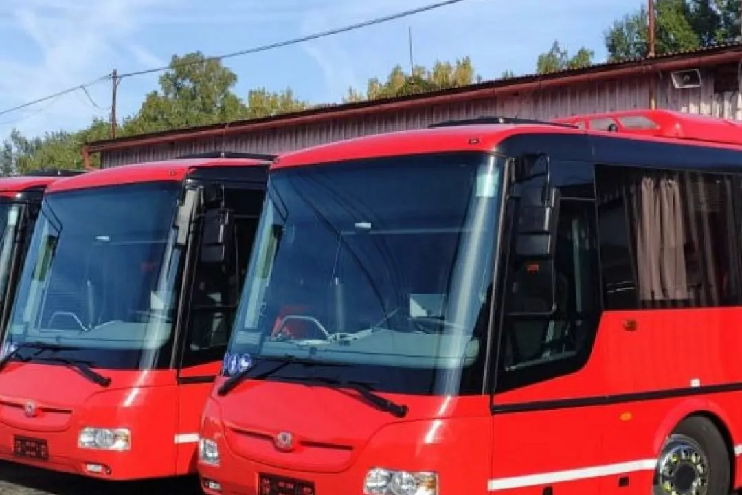 Киев получил 23 автобуса от Братиславы: когда и где они начнут курсировать