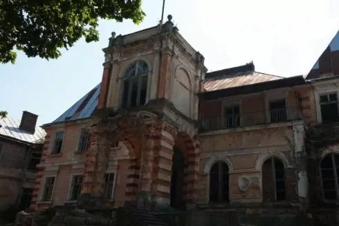 На Львівщині планують відновити палац 18 століття