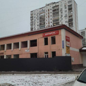 Возле «Минской» под видом реконструкции сносят двухэтажку для строительства ЖК