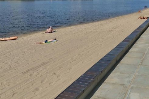 Пляжний сезон у Києві знову не відкриватимуть