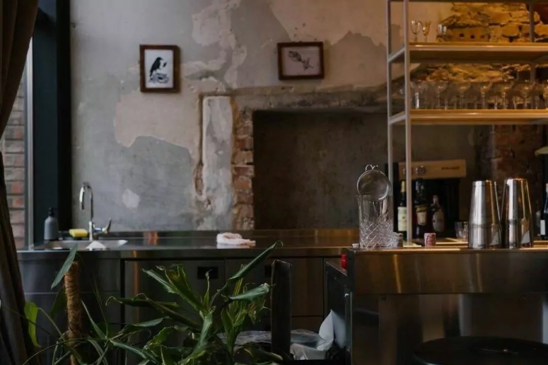 Біля &laquo;Кловської&raquo; відкрився новий секретний бар The Saints Bar