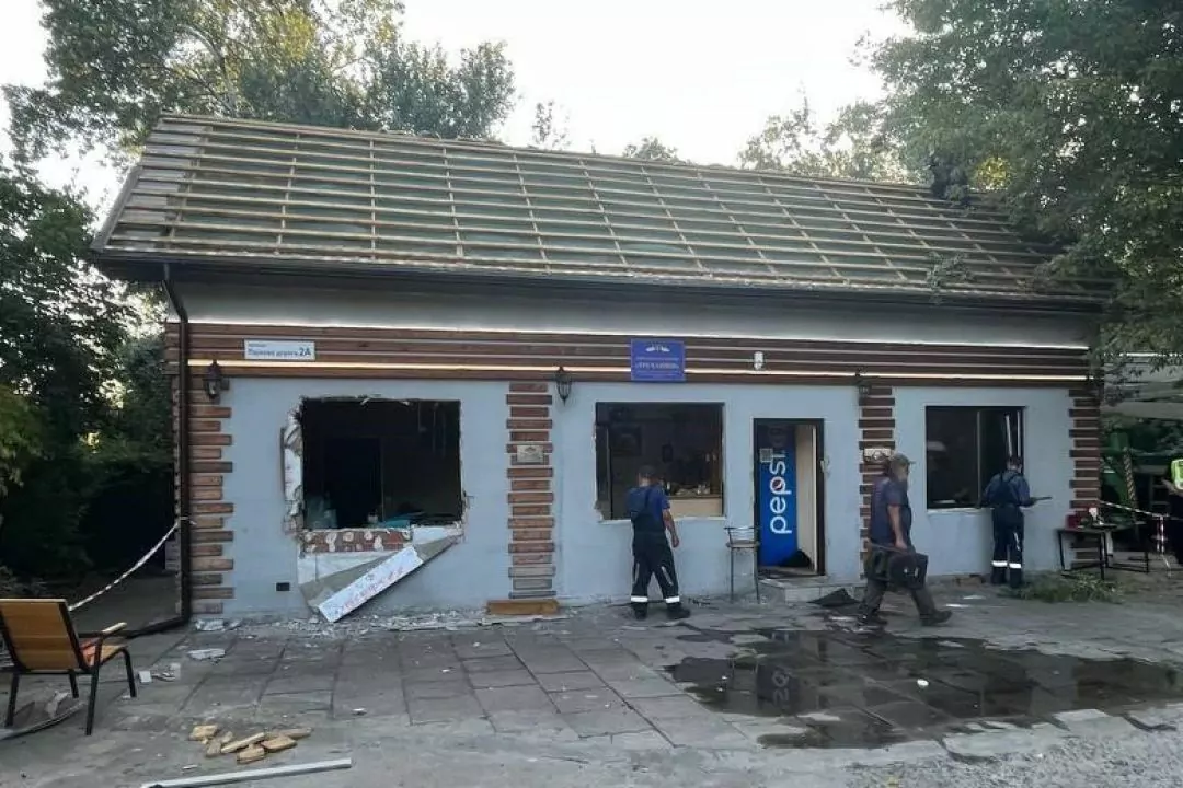 Ділянку Труханового острова звільнили від забудови та повернули громаді