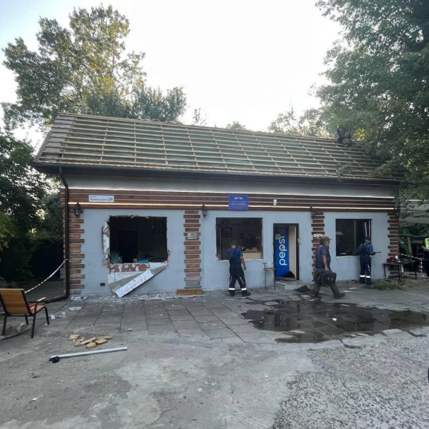 Ділянку Труханового острова звільнили від забудови та повернули громаді