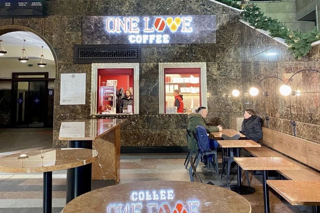 На Центральному вокзалі Києва закривають кав’ярню One Love Coffee