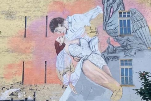 Художниця, яка хоче створити мурал на Січових Стрільців, намалювала ще десятки стінописів у Києві