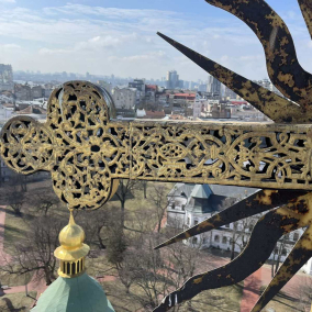 В Софии Киевской показали состояние кровли и куполов собора