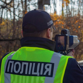 На дорогах Киева полицейские начали измерять скорость движения транспорта: адреса