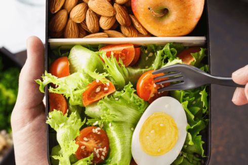 Замість WOG пасажирів “Інтерсіті” годуватиме Ray AB Cafe: що в новому меню