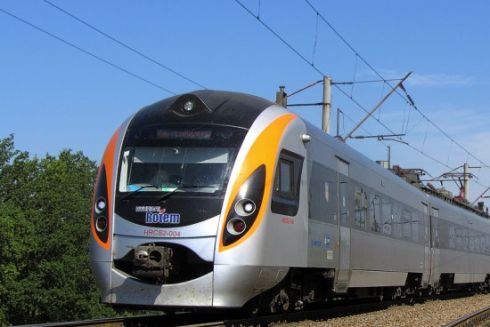 “Укрзалізниця” хоче купити ще 20 потягів “Інтерсіті” до 2028 року