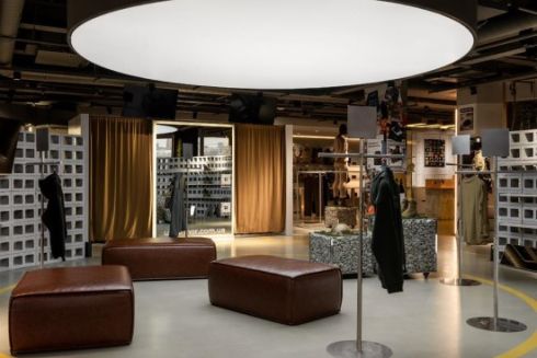 balbek bureau спроєктувало інтер'єр магазину військового спорядження Ukrarmor: фото