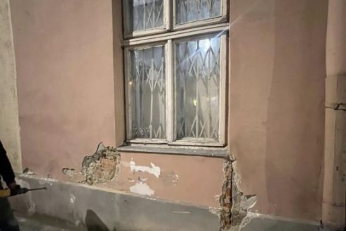 У центрі Львова пошкодили фасад історичної кам’яниці