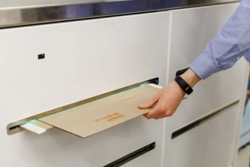 &ldquo;Нова пошта&rdquo; запустить коробкомати, які видаватимуть пакування за 8 секунд