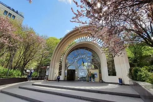 Акивісти розробили план захисту вітражів Київського фунікулеру: як допомогти ініціативі