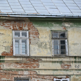 Фасад театру Заньковецької у Львові відновлять за кошти від реклами на будівлі