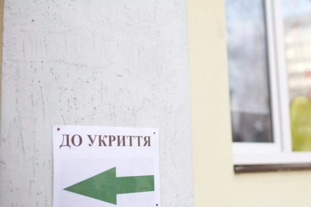 Рятувальники ДСНС не зрізатимуть замки з закритих укриттів у Києві