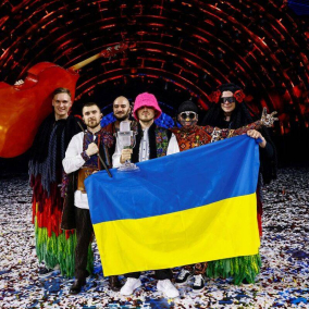 Kalush Orchestra продадут статуэтку Евровидения и поедут в тур по Европе. Прибыль передадут Украине и ВСУ