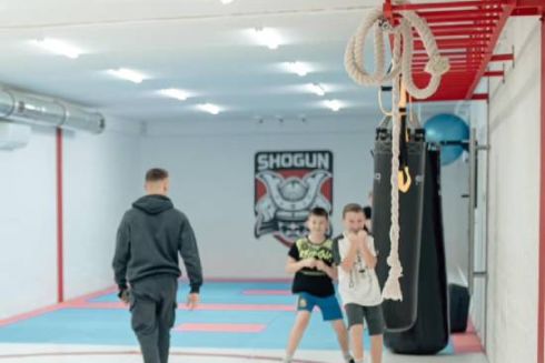 В Киеве открыли укрытие на 800 человек со спортзалом и учебными классами