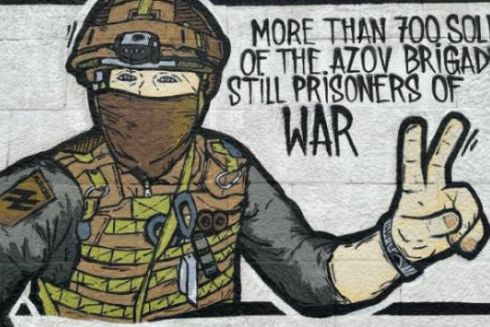 В Киеве создали мурал в поддержку пленных защитников «Азовстали»