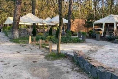 В парке "Партизанской славы" снесут незаконно построенное кафе