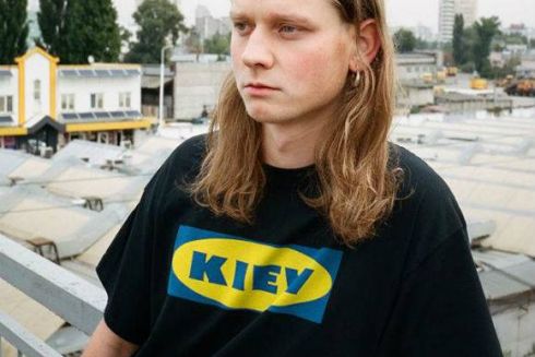 Kapkan Shop і Вова Воротньов випустили футболки з принтом KIEV у вигляді IKEA