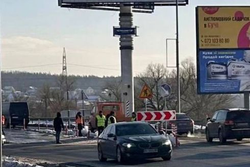 На Київщині частково відновили рух Гостомельським мостом