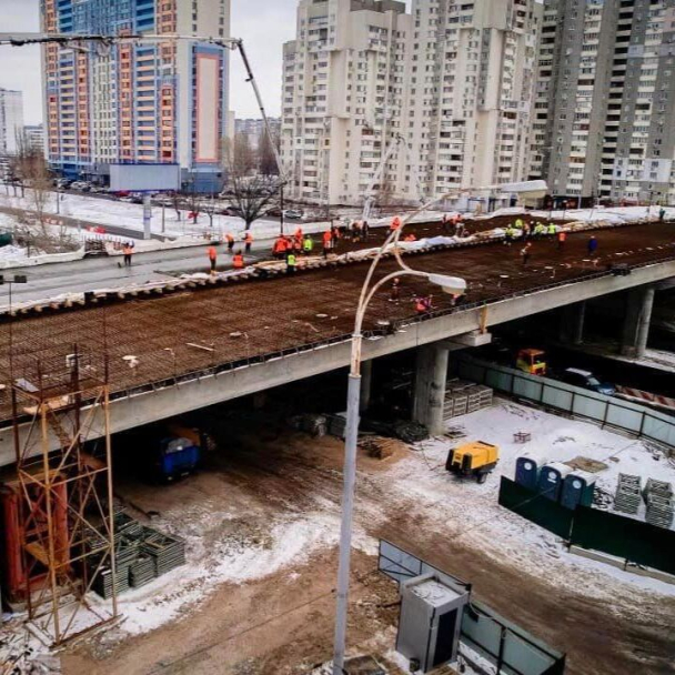 Стало відомо, коли Оболонську розв'язку відкриють для транспорту