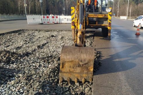 Біля "Червоного хутора" почали облаштовувати наземний перехід: де ще вони з'являться цього року