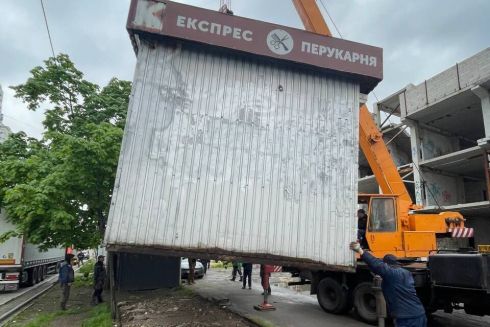 На Оболоні розпочався демонтаж 50 МАФів: що буде на їхньому місці