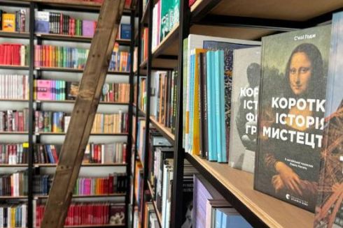 &ldquo;Без консультантів та охорони&rdquo;: засновник книгарень ReadEat відкриває у Києві книжковий корнер