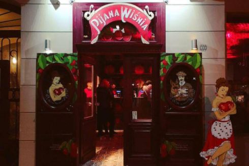 В Варшаве открылся львовский винный бар «П’яна вишня»