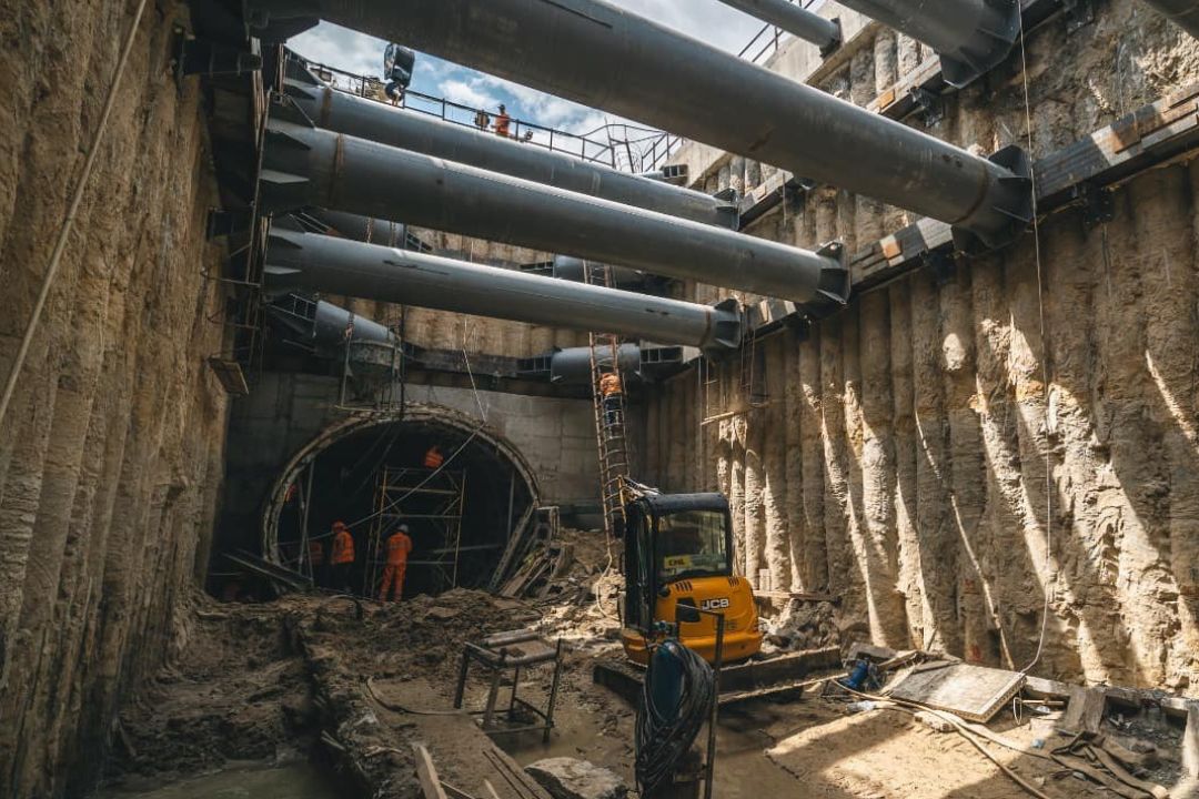 У вересні планують відновити рух метро між станціями "Либідська" та "Деміївська"