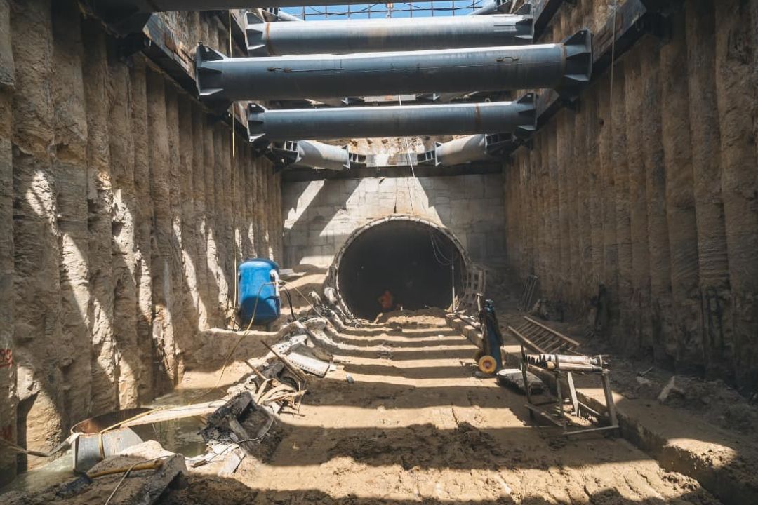 Дивіться, який вигляд має демонтований тунель метро під Либідською площею