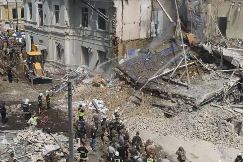 Активісти закликають зберегти та відбудувати пошкоджений корпус Охматдиту &ndash; петиція