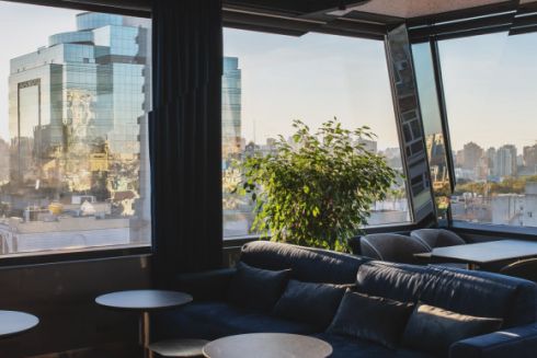 На Богдана Хмельницкого открылся панорамный ресторан