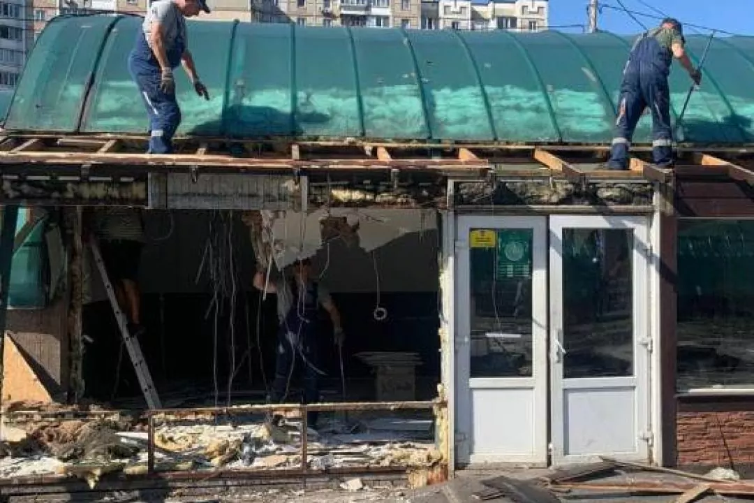 На Академмістечку демонтували незаконну &ldquo;розливайку&rdquo;