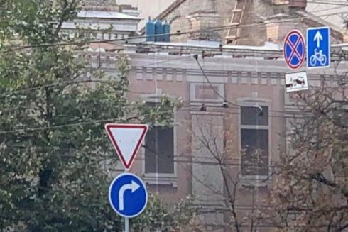 На вулиці Січових Стрільців намагалися розібрати історичний будинок Лук’янівської поліцейської дільниці