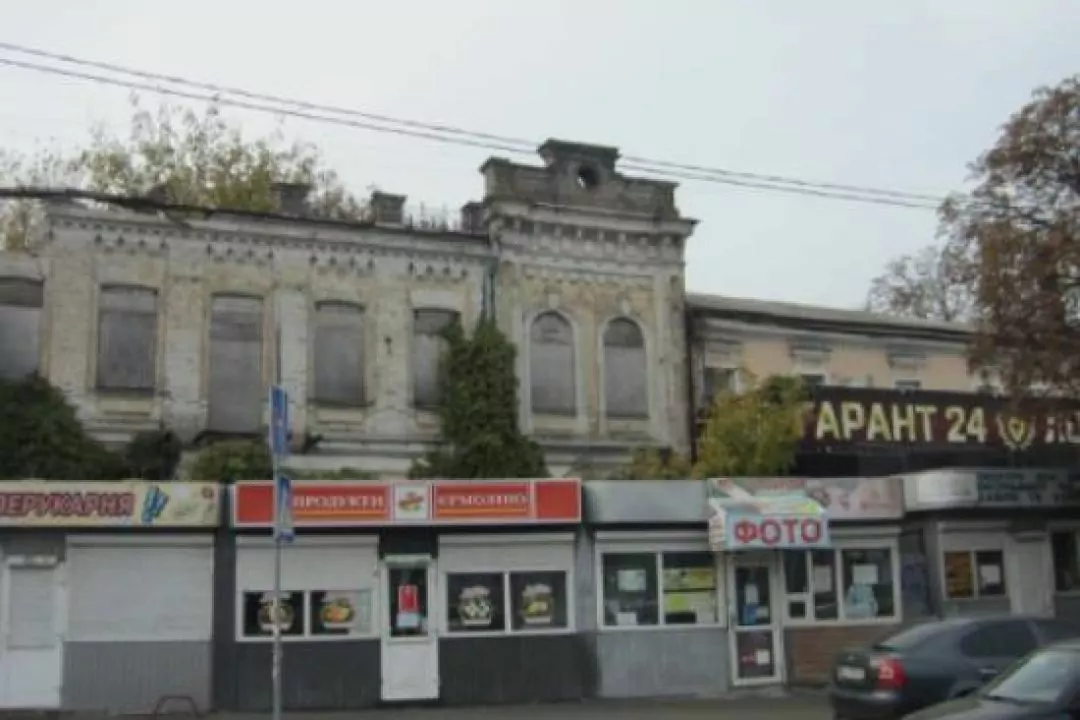 Верховний Суд збирається позбавити статусу памʼятки цілий комплекс історичних будівель на Деміївці
