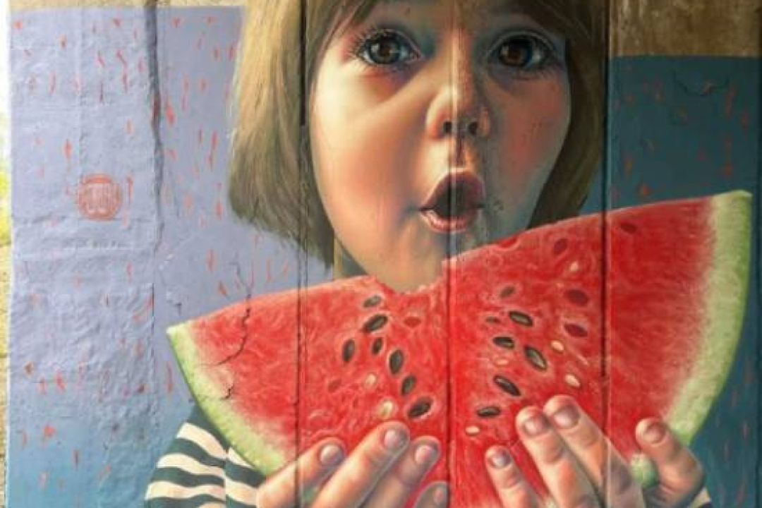 Стріт-арт художник Саша Корбан намалював новий мурал на Оболоні