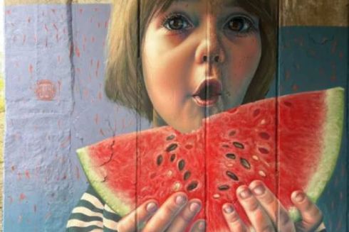 Стріт-арт художник Саша Корбан намалював новий мурал на Оболоні