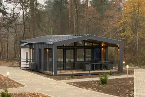 Модульне містечко для реабілітації військових відкрили на Рівненщині: фото