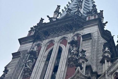 Костел Святого Миколая постраждав внаслідок ракетного обстрілу: вибиті шибки та вітражі