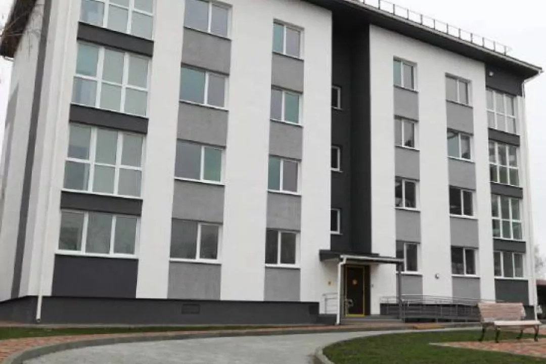 В Гостомелі відновили багатоквартирний будинок, зруйнований росіянами