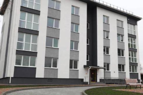 В Гостомелі відновили багатоквартирний будинок, зруйнований росіянами