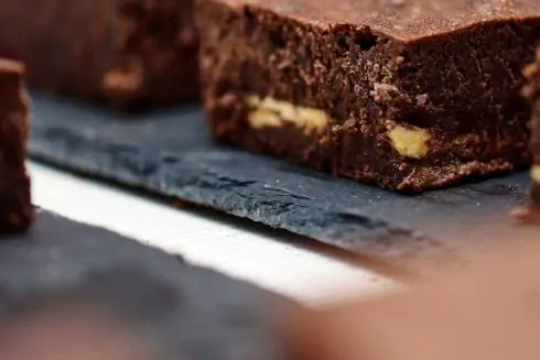 На Подолі відкрився Veterano Brownie, в якому готують брауні з солоною карамеллю та сиром Каліфорнія