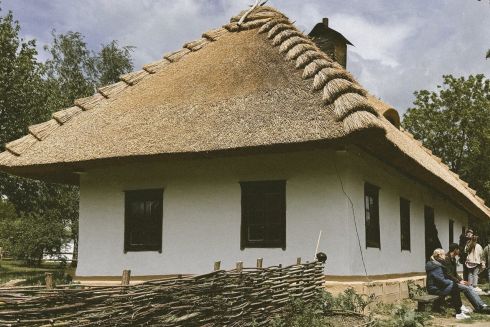 Музей у Пирогові показав відреставрований шинок XIX століття: фото