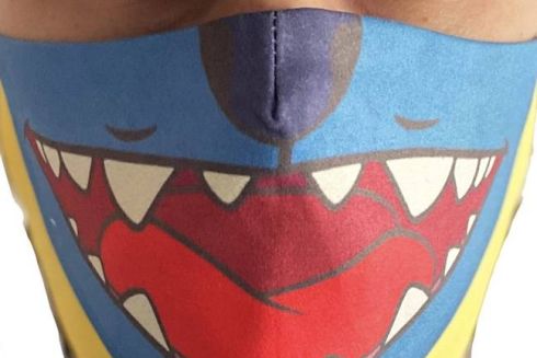 Український бренд шиє маски з незвичайними принтами